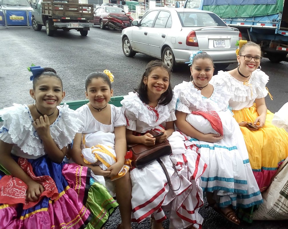 community dance events Costa Rica